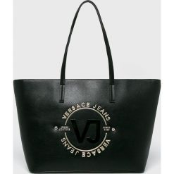 Versace Jeans - Torebka. Czarne torby damskie na zakupy marki Versace Jeans, z poliesteru, na ramię, duże. Za 629,90 zł.
