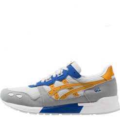 Asics Tiger GELLYTE Sneakersy niskie glacier grey/sandstorm. Białe trampki i tenisówki damskie marki Asics Tiger, z tworzywa sztucznego. Za 419,00 zł.