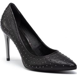 Szpilki TAMARIS - 1-22438-23 Black 001. Czarne półbuty damskie Tamaris, z aplikacjami, ze skóry ekologicznej, bez obcasa, na obcasie, bez zapięcia. W wyprzedaży za 239,00 zł.