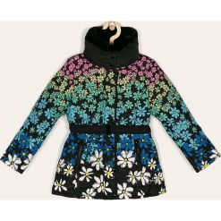Desigual - Kurtka dziecięca 104-164 cm. Czarne kurtki dziewczęce Desigual, bez wzorów, z poliesteru, krótkie, z kapturem. W wyprzedaży za 269,90 zł.