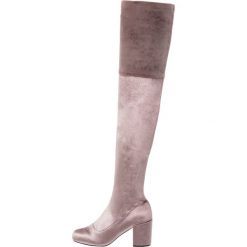 Buty zimowe damskie: Lost Ink Wide Fit TAYLOR VELVET BLOCK HEEL OVER THE KNEE Muszkieterki light grey