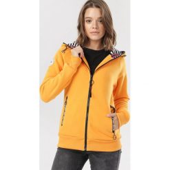 Żółta Bluza Echolla. Żółte bluzy damskie Born2be, s, bez wzorów, bez rękawów, bez kaptura. Za 99,99 zł.