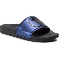 Klapki VERSACE COLLECTION - V900737 VM00474 VA97 Blue/Nero. Niebieskie klapki męskie Versace Collection, bez wzorów, ze skóry ekologicznej. W wyprzedaży za 479,00 zł.