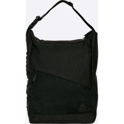 Reebok - Plecak. Czarne plecaki damskie marki Reebok, w paski, z poliesteru. W wyprzedaży za 179,90 zł.