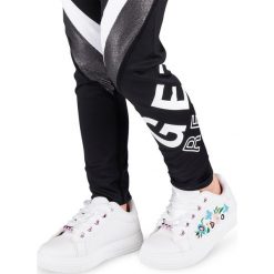 Buty sportowe dziecięce N/M E22-71 Biało-Różowe. Różowe buty dziewczęce sportowe N/M, z aplikacjami, z tworzywa sztucznego, na sznurówki. Za 49,00 zł.