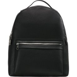Calvin Klein Jeans ULTRA LIGHT Plecak black. Czarne plecaki damskie Calvin Klein Jeans, z jeansu. W wyprzedaży za 503,20 zł.