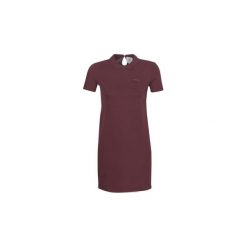Sukienki krótkie Lacoste EF8223. Czerwone sukienki damskie Lacoste, bez wzorów, bez kołnierzyka, z krótkim rękawem, krótkie, mini. Za 539,00 zł.