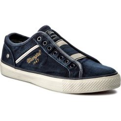 Tenisówki WRANGLER - Starry Slip On Denim WF08526NT Blue/Denim 284. Niebieskie trampki męskie Wrangler, na co dzień, z gumy. W wyprzedaży za 179,00 zł.