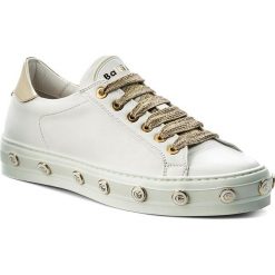 Sneakersy BALDININI - 898000XDOLA9085 Sca.D.Dome Bianco/Laminato Oro. Białe półbuty damskie marki Baldinini, bez wzorów, ze skóry, bez obcasa, na płaskiej podeszwie, bez zapięcia. W wyprzedaży za 829,00 zł.