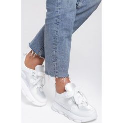 Białe Sneakersy Lady's Mantle. Białe sneakersy damskie Inny. Za 99,99 zł.