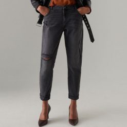 Jeansy typu boyfriend z przetarciami - Szary. Jeansy damskie Mohito. Za 119,99 zł.