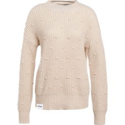 Swetry klasyczne damskie: Wemoto POM Sweter sand