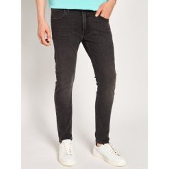 Jeansy Slim Fit Lee Luke L719IZZU. Szare jeansy męskie Lee, m, bez wzorów. W wyprzedaży za 229,00 zł.