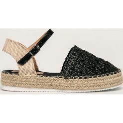 Answear - Espadryle Erynn. Czarne espadryle damskie ANSWEAR, bez wzorów, z gumy, bez obcasa, na obcasie. W wyprzedaży za 69,90 zł.