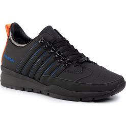 Sneakersy DSQUARED2 - Lace-Up Low Top Sneakers SNM0101 30802073 M1604 Nero/Blue Elettrico. Czarne sneakersy męskie Dsquared2, na co dzień, bez wzorów, ze skóry ekologicznej, eleganckie, bez zapięcia. W wyprzedaży za 1389,00 zł.