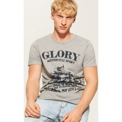 T-shirt z motocyklem - Szary. Szare t-shirty męskie marki House, l. Za 39,99 zł.