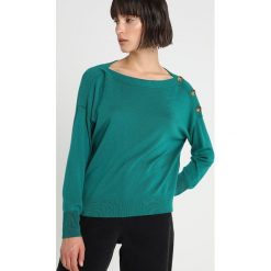 Whistles SIDE BUTTON RELAXED KNIT Sweter green. Zielone swetry klasyczne damskie marki Whistles, xs, z jedwabiu. Za 459,00 zł.