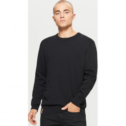 Gładki sweter BASIC - Czarny. Czarne bez kategorii marki Cropp, s. Za 69,99 zł.