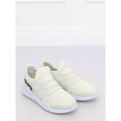 Buty sportowe białe R-392 WHITE. Białe buty sportowe damskie obuwie damskie, bez wzorów, z tkaniny, sportowe. Za 47,79 zł.