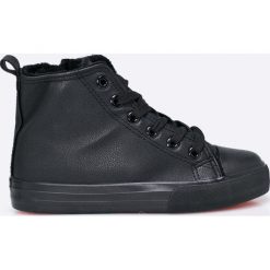 Blukids - Trampki dziecięce. Czarne buty sportowe chłopięce marki Blukids, z gumy, na sznurówki. W wyprzedaży za 79,90 zł.