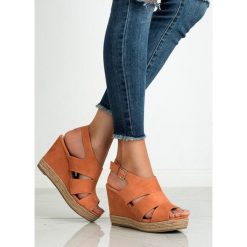 POMARAŃCZOWE SANDAŁY ESPADRYLE. Pomarańczowe espadryle damskie BEST SHOES, bez wzorów, bez obcasa, bez zapięcia. Za 89,90 zł.