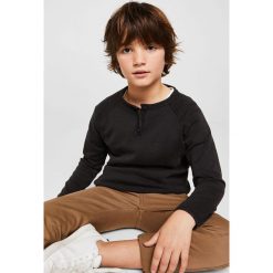 Mango Kids - Sweter dziecięcy Andrew 110-164 cm. Szare swetry chłopięce marki Mango Kids, z bawełny, z okrągłym kołnierzem. W wyprzedaży za 49,90 zł.