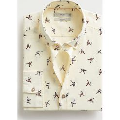 Mango Man - Koszula Mario. Białe koszule męskie Mango Man, s, bez wzorów, z bawełny, casualowe, button down, z długim rękawem. Za 139,90 zł.