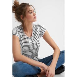 T-shirty damskie: Koszulka w pasy