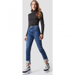 NA-KD Jeansy z rozdarciami - Blue. Niebieskie jeansy damskie NA-KD, z podwyższonym stanem. Za 161,95 zł.