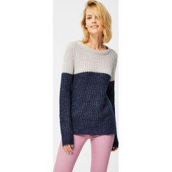 Sweter z nitką metalic. Szare swetry damskie Moodo, s, bez wzorów, bez rękawów, bez kaptura. Za 39,99 zł.