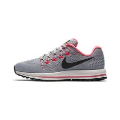 Nike WMNS AIR ZOOM VOMERO 12, 20 | URUCHOMIENIE | KOBIETY | LOW TOP | WILF GREY / BLACK-PURE PLATINUM- | 7. Szare topy damskie Nike, bez wzorów, bez rękawów, do biegania. W wyprzedaży za 592,95 zł.