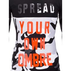 T-shirt męski z nadrukiem S835 - czarny. Czarne t-shirty męskie Inny, s, z nadrukiem, eleganckie, bez kołnierzyka. Za 14,99 zł.