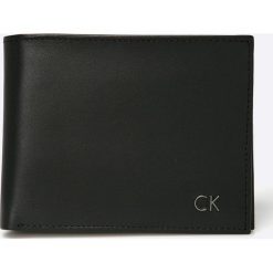Calvin Klein Jeans - Portfel. Czarne portfele męskie marki Calvin Klein Jeans, bez wzorów, z jeansu. Za 249,90 zł.