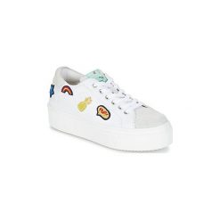Buty Ippon Vintage TOKYO PATCH. Białe trampki i tenisówki damskie marki Ippon Vintage, bez wzorów, bez zapięcia. Za 367,20 zł.