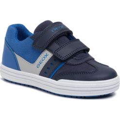 Sneakersy GEOX - J Elvis B J02A4B 0BU10 C4226 S Navy/Royal. Niebieskie trampki chłopięce Geox, bez wzorów, ze skóry ekologicznej, na rzepy. W wyprzedaży za 179,00 zł.