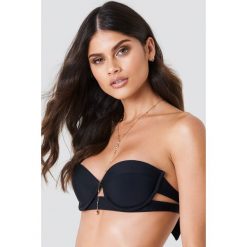 Stroje dwuczęściowe damskie: J&K Swim X NA-KD Góra bikini z wycięciami – Black