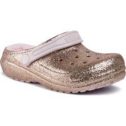 Klapki CROCS - Classic Glitter Lined Clog K 205937 Gold/Barely Pink. Żółte sandały dziewczęce Crocs, z tworzywa sztucznego, bez zapięcia. Za 169,00 zł.