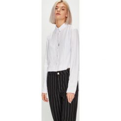 G-Star Raw - Koszula. Białe bluzki damskie G-Star RAW, na co dzień, s, bez wzorów, z poliesteru, klasyczne, z klasycznym kołnierzykiem, z długim rękawem. W wyprzedaży za 269,90 zł.