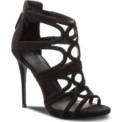 Sandały GUESS - Teigan FLTEI2 ESU03 BLACK. Klapki damskie Guess. W wyprzedaży za 349,00 zł.