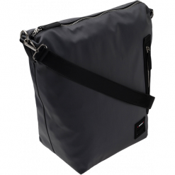 Monnari duża torebka shopper bag nieprzemakalna. Szare torby damskie na zakupy Monnari, w paski, z tkaniny, sportowe, na ramię, duże, bez dodatków. Za 159,00 zł.