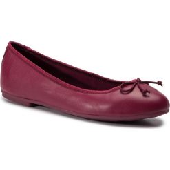 Baleriny TOMMY HILFIGER - Leather Ballerina Tommy Branding FW0FW04439 Beet Red 522. Czerwone baleriny damskie TOMMY HILFIGER, bez wzorów, ze skóry, bez obcasa. W wyprzedaży za 269,00 zł.