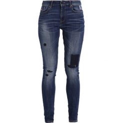 H.I.S LORRAINE Jeans Skinny Fit premium medium blue. Niebieskie rurki damskie marki H.I.S. W wyprzedaży za 241,45 zł.
