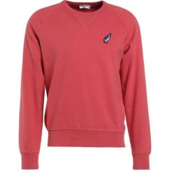 Bejsbolówki męskie: CLOSED STAR BATCH Bluza vermillion