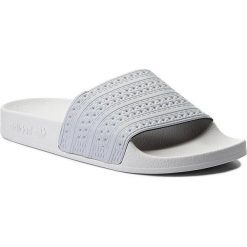 Klapki adidas - adilette BY9906 Midgre/Midgre/Lgsogr. Szare klapki męskie marki Adidas, z tworzywa sztucznego. W wyprzedaży za 149,00 zł.