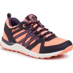 Trekkingi ELBRUS - Aleco Wo's Coral/Dark Violet. Różowe półbuty damskie ELBRUS, bez wzorów, ze skóry ekologicznej, bez obcasa, bez zapięcia. W wyprzedaży za 219,00 zł.