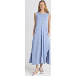 SUKIENKA KABUL Max Mara Leisure. Szare sukienki damskie Max Mara Leisure, na imprezę, s, bez wzorów, z elastanu, z okrągłym kołnierzem, bez rękawów, midi. Za 341,40 zł.