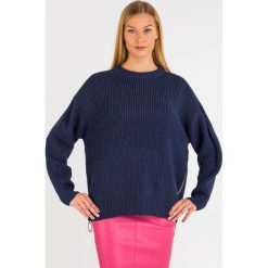 SWETER ELISABETTA FRANCHI. Niebieskie swetry damskie Elisabetta Franchi, z haftami, z wełny, bez rękawów, bez kaptura. Za 829,50 zł.