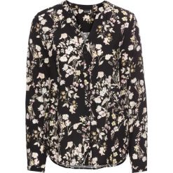 Bluzka z nadrukiem dookoła bonprix czarny w kwiaty. Czarne koszulki damskie marki bonprix, z nadrukiem, eleganckie, z dekoltem w serek. Za 54,99 zł.