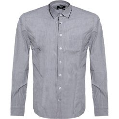 Koszula w kolorze czarno-białym. Czarne koszule męskie Pepe Jeans, Mexx, Pierre Cardin, m, bez wzorów, z bawełny, z klasycznym kołnierzykiem, bez rękawów. W wyprzedaży za 164,95 zł.