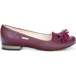 Uniwersalne balerinki z frędzelkami - skóra naturalna - model 009 - kolor bordowy. Czerwone baleriny damskie Zapato, ze skóry, eleganckie, na niskim obcasie. W wyprzedaży za 209,30 zł.